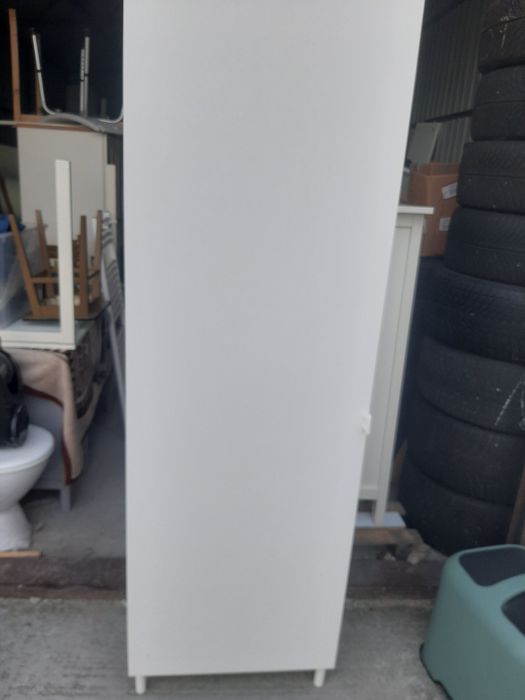 Szafa do pokoju dziecięcego Ikea