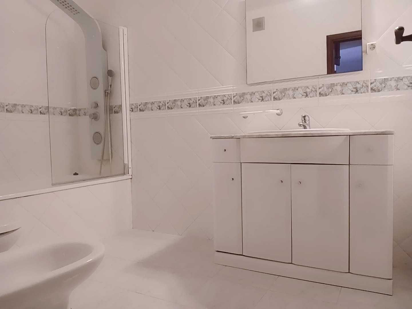 Quarto para Arrendamento T2 no Rés-do-chão no Entroncamento