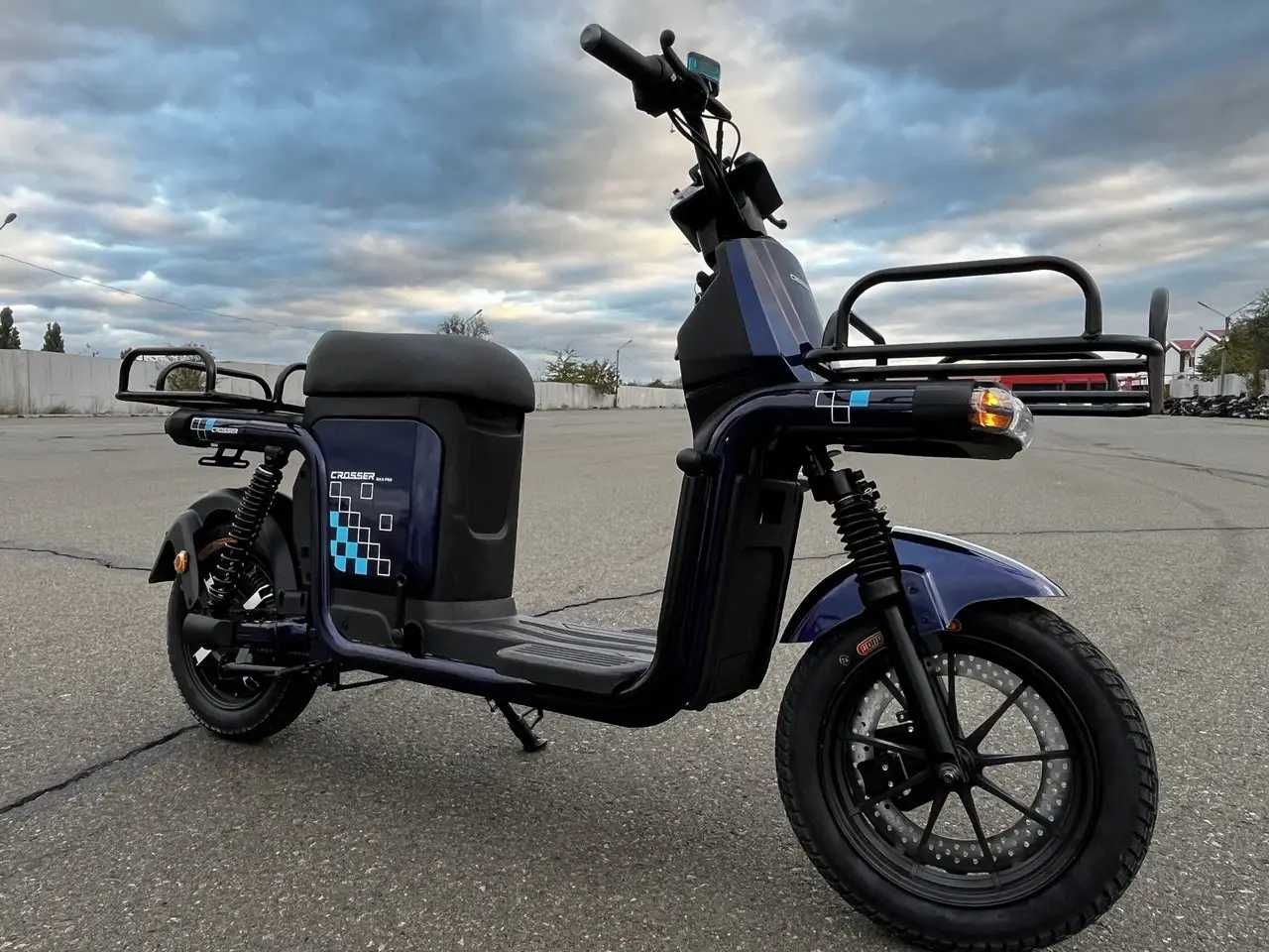 Электровелосипед Crosser МАХ PRO 1200W 72V 20Ah красн.,сер.,син.,черн.