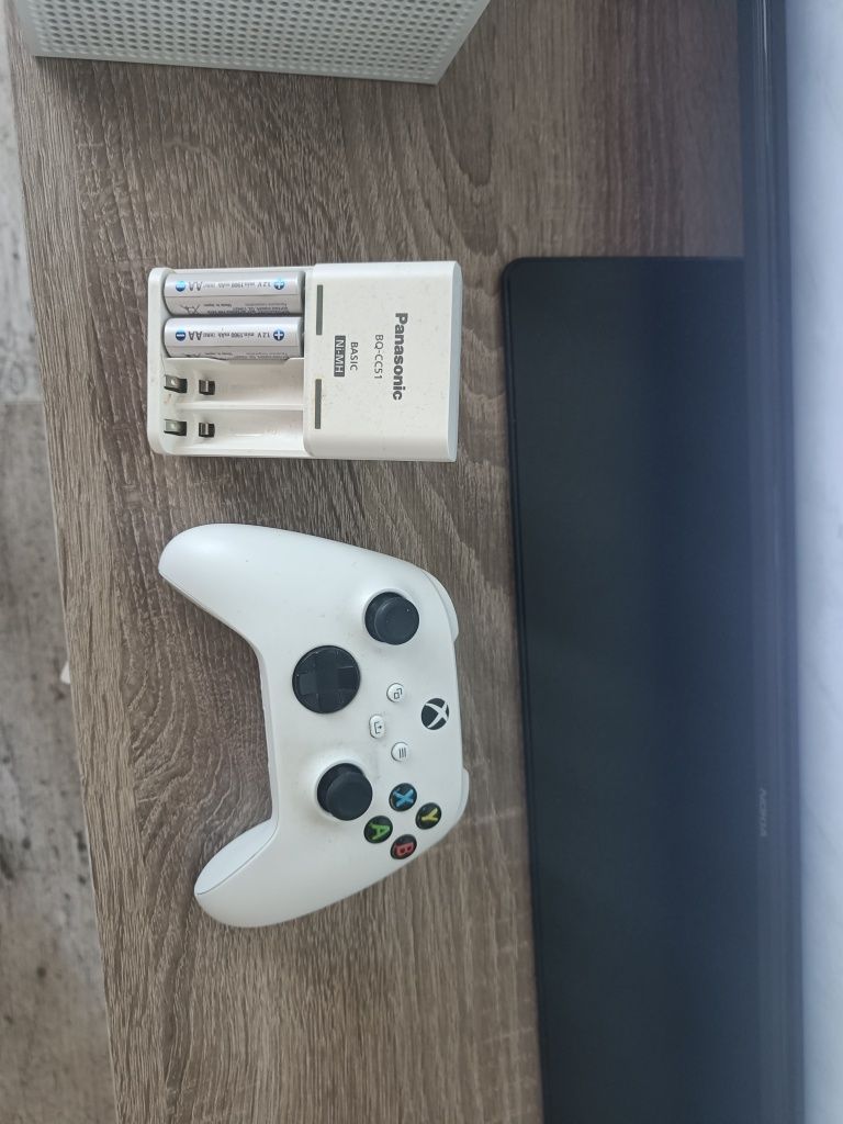Xbox Series S + Ігри + Комплект батарей