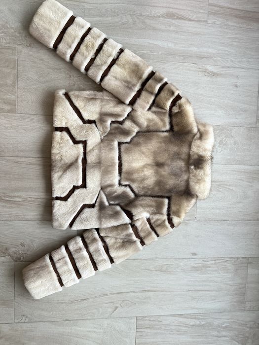 Норковая короткая шуба с вставками из замша