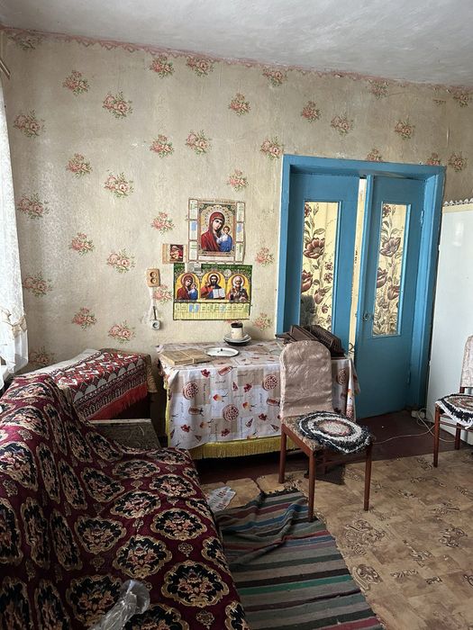 будинок в селі Пиріжки