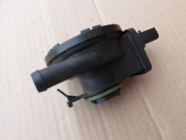 jeep commander i xh xk 5.7 hemi pompa nieszczelności 04891524aa