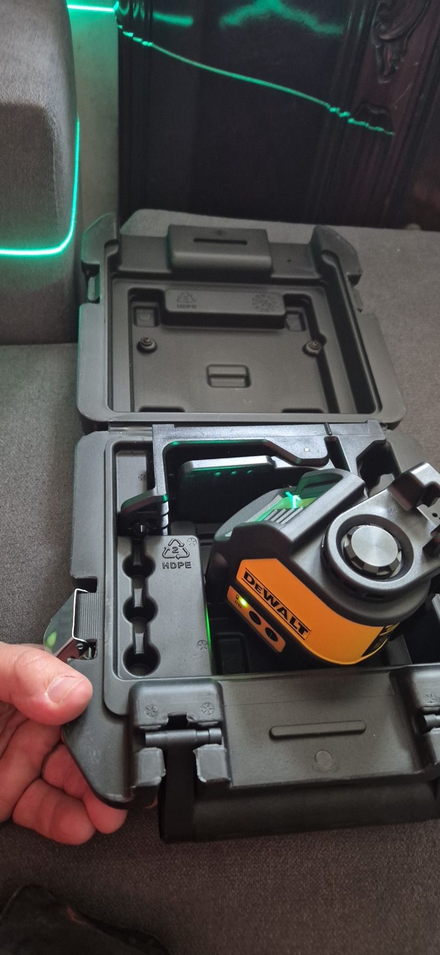 Laser Dewalt 2 linhas de cor verde