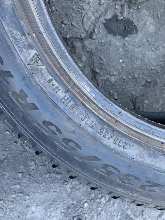 Шини нові 235/55 R19 Pirelli 2023p зима