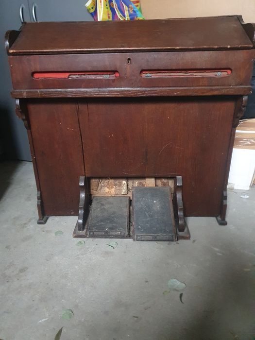 Do zaoferowania fisharmonia