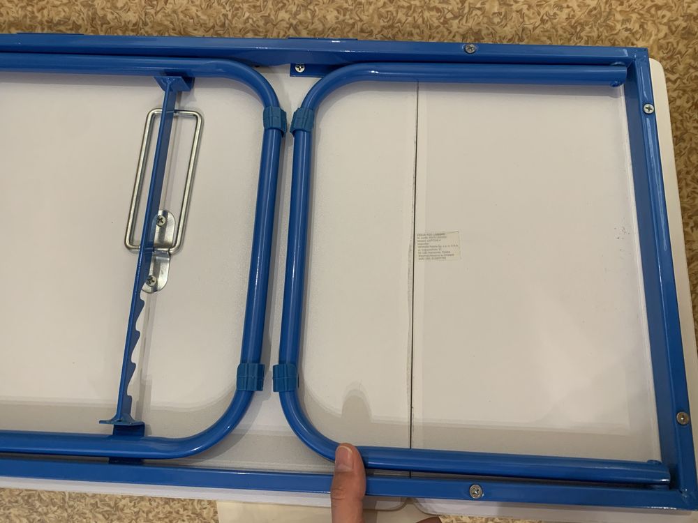 Stolik pod laptopa