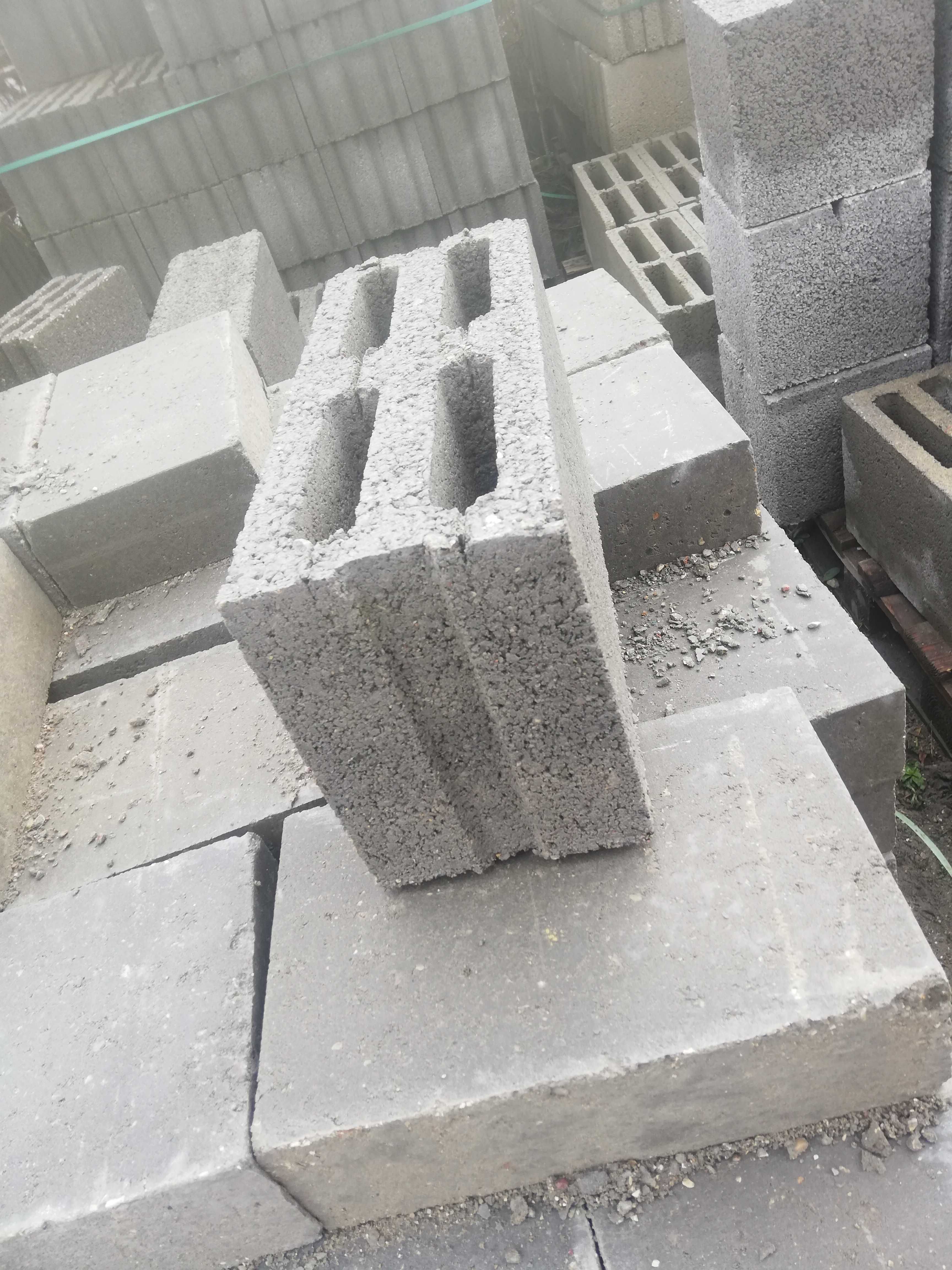 pustaki betonowo-żużlowe 19 x 19 x 39; 24 x 24 x 49