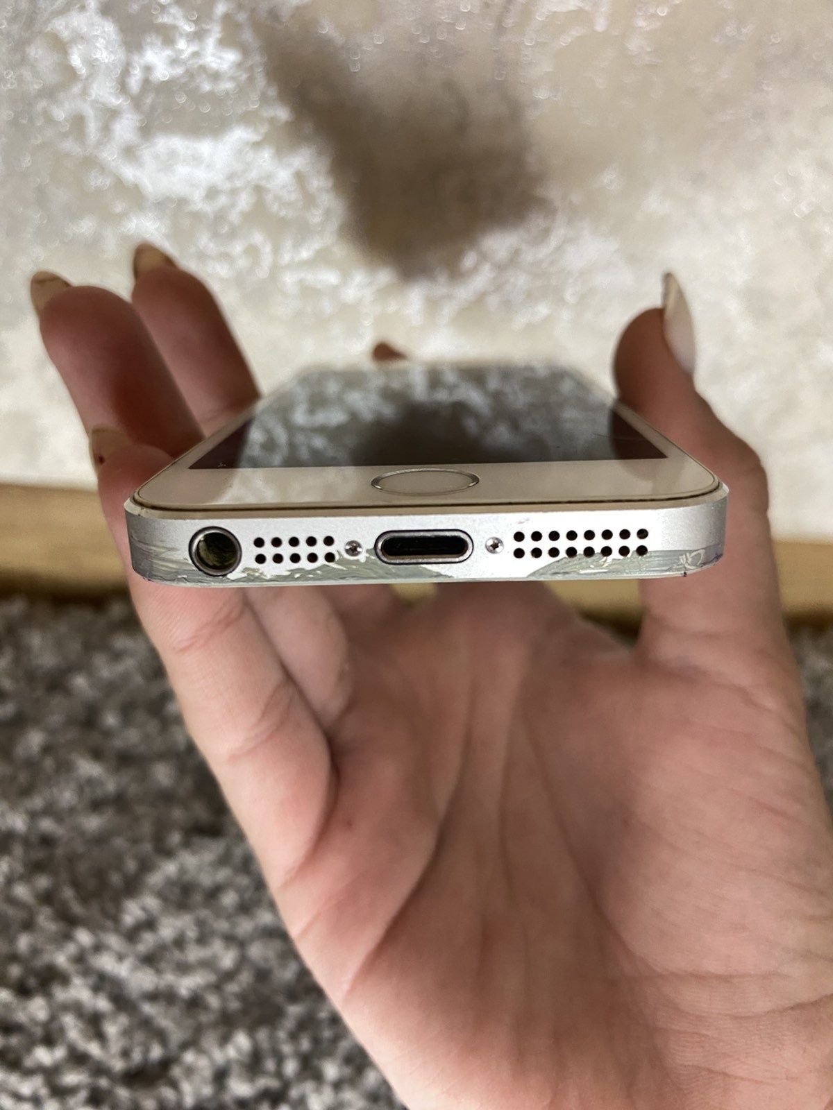 Продаю iPhone 5s