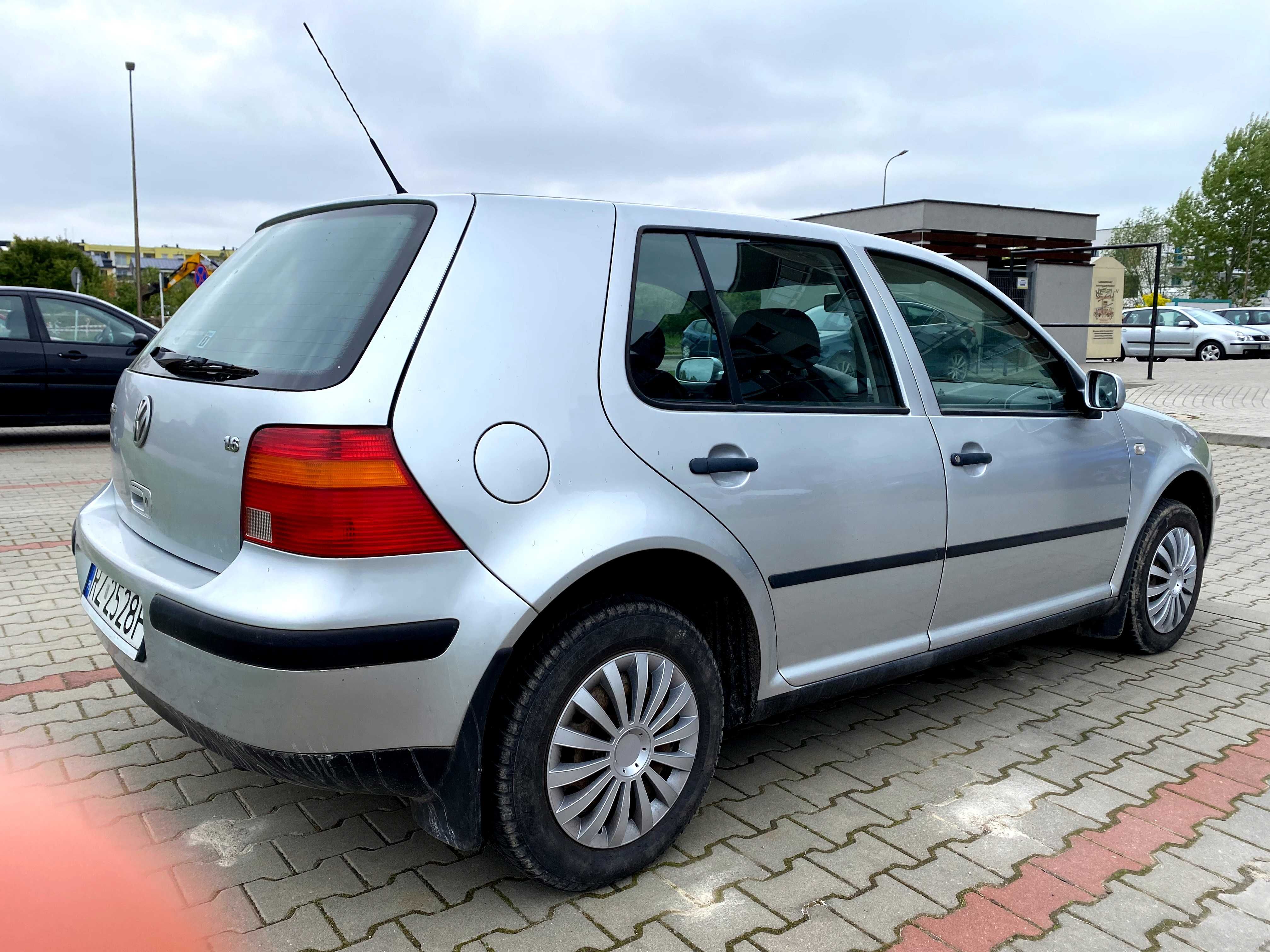 VW Golf IV 4 1.6 benzyna 5 drzwi