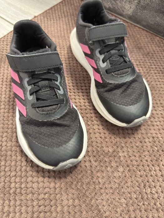 Кроссовки Adidas