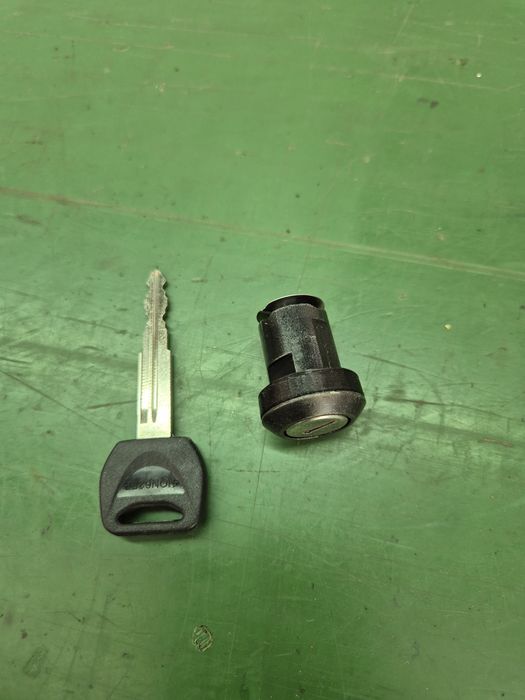 Honda Top Case - Canhão Chave Mota