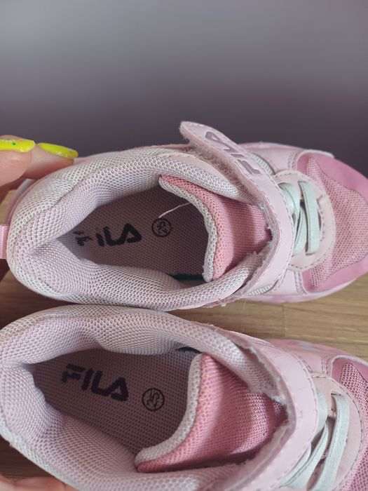 Buty sportowe fila rozm. 25