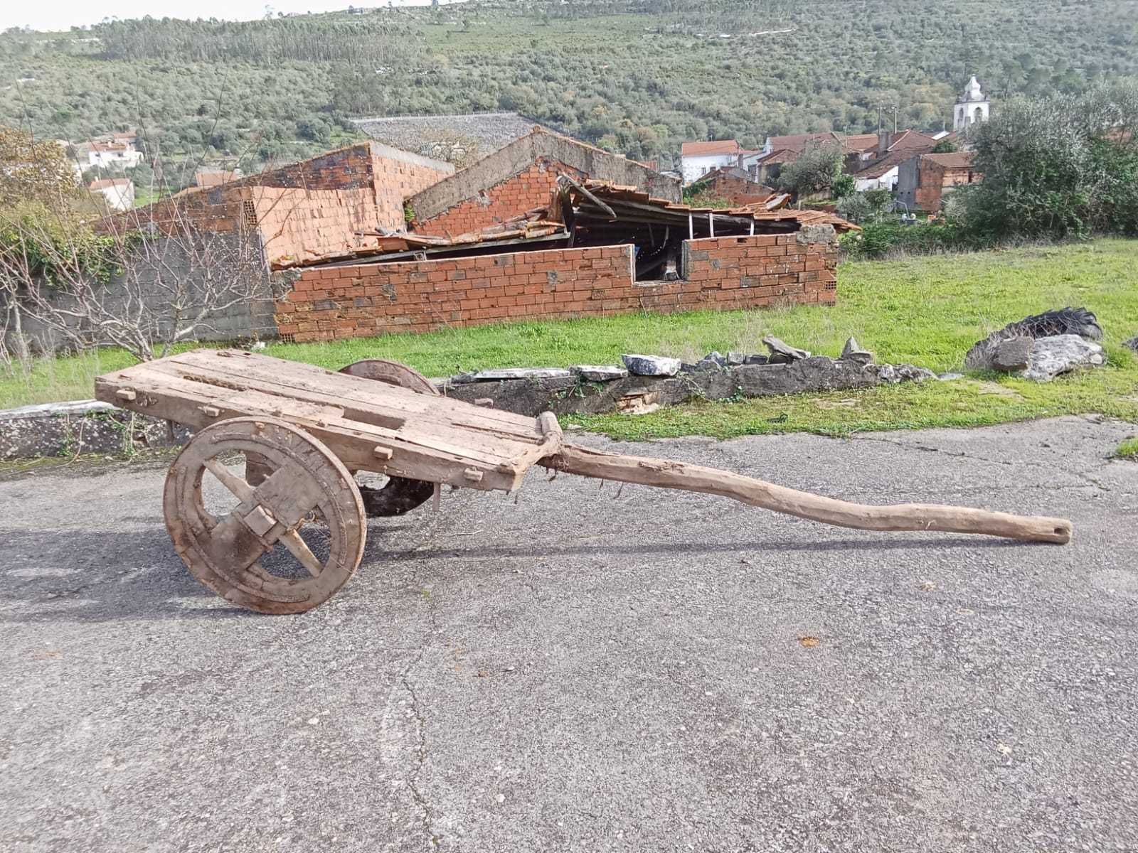 Vendo carroça antiga