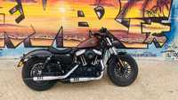 Vende-se Harley Davidson em estado impecável