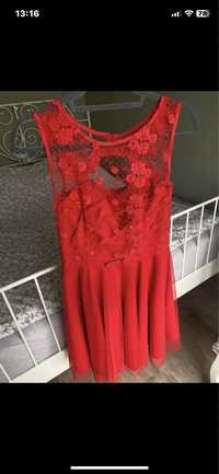Sukienka czerwona  koronkowa z tiulem