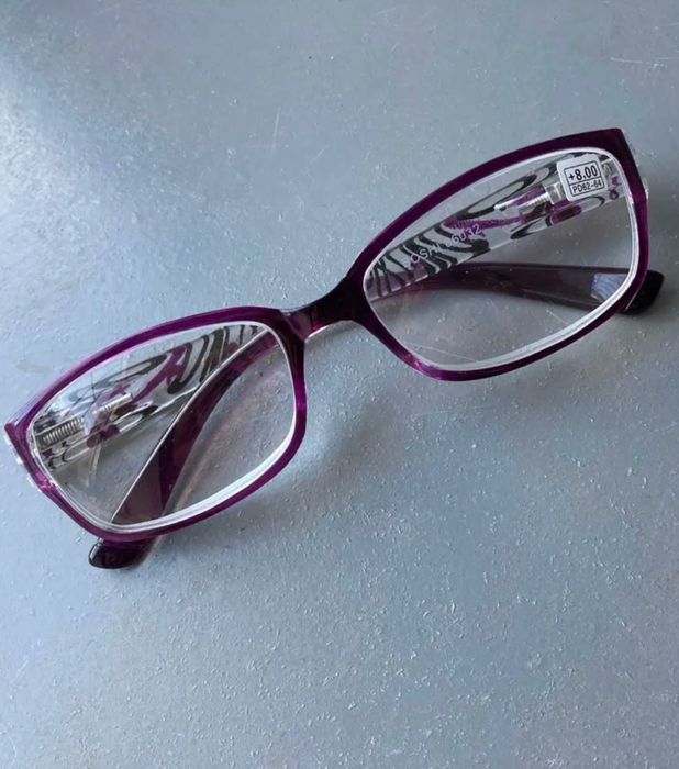 Очки для зрения +8 дптр