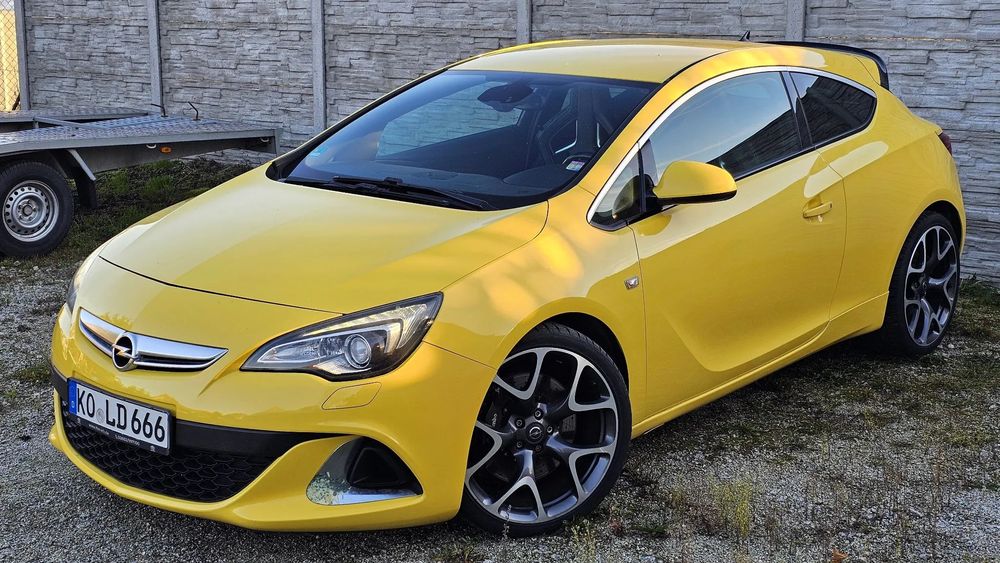 Opel Astra 2.0 280Ps OPC Recaro BREMBO Nawi ALU-20Cali