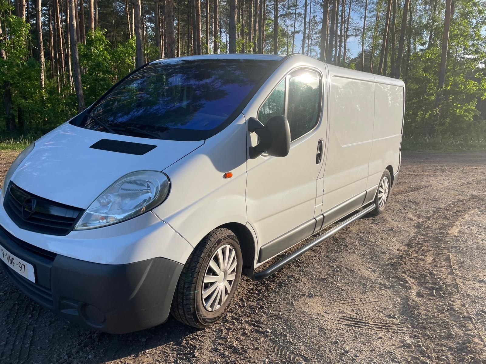 Opel Vivaro 2.0 CDTI 115 km Klima Długi Elektryka Tempomat 3 os