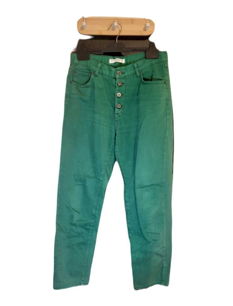 Zielone spodnie r 38 typu mom jeans Pull&Bear