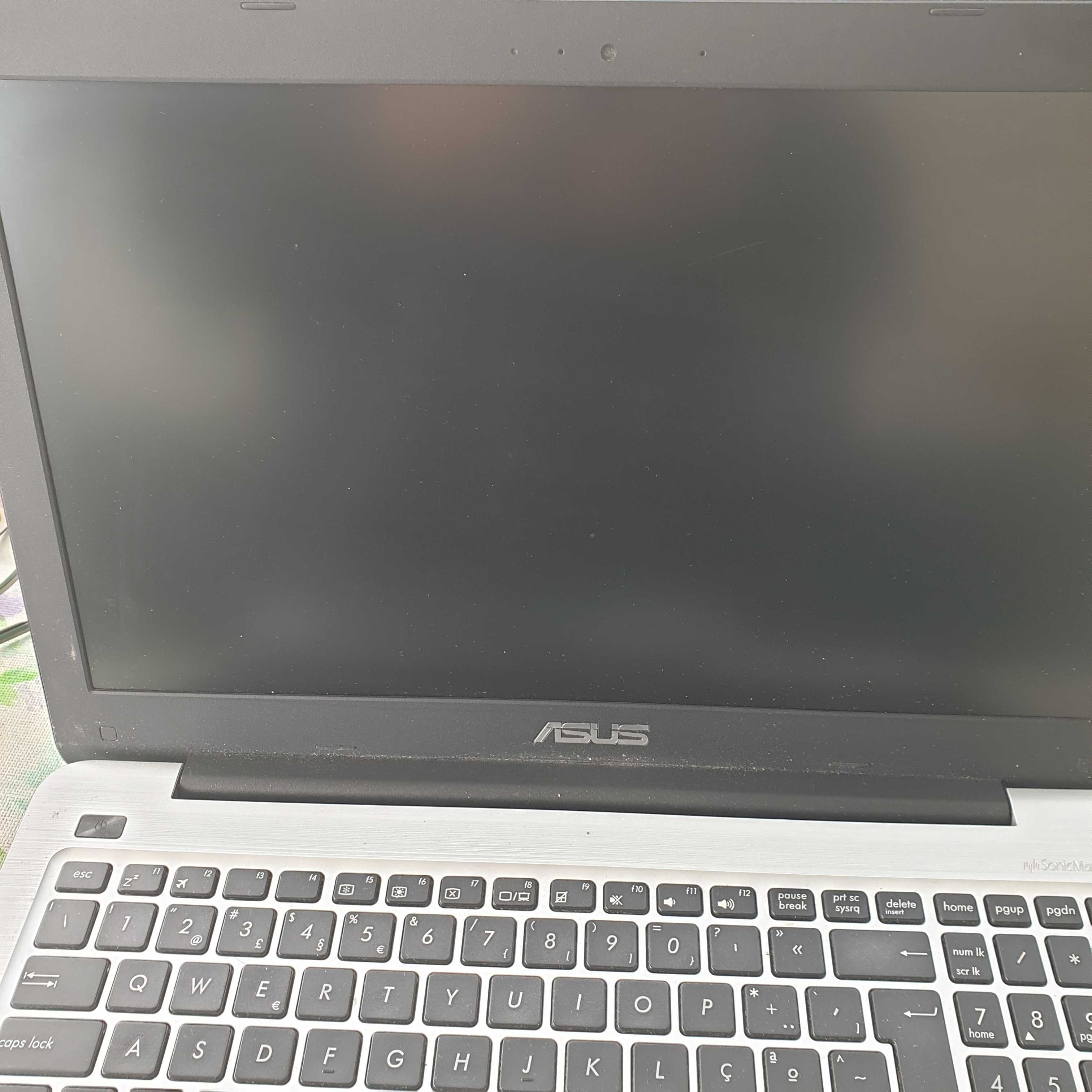 carcaça traseira display asus x556U, restantes peças sob consulta