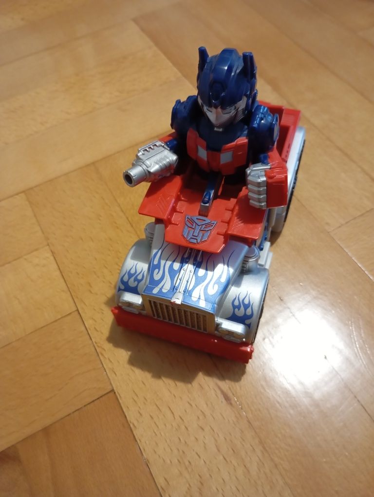 Nowe auto robót składane