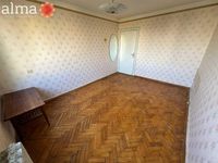 Продам 3х  квартиру Тичини 28