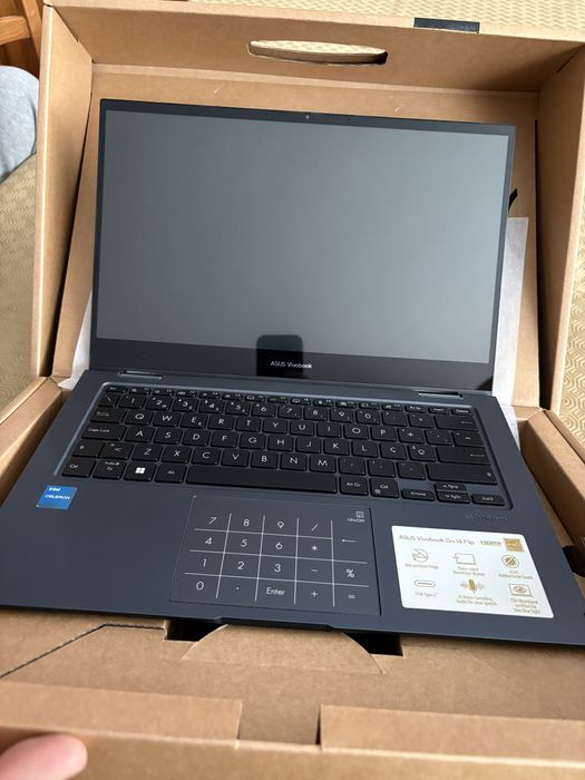 Portátil Asus vivobook 14