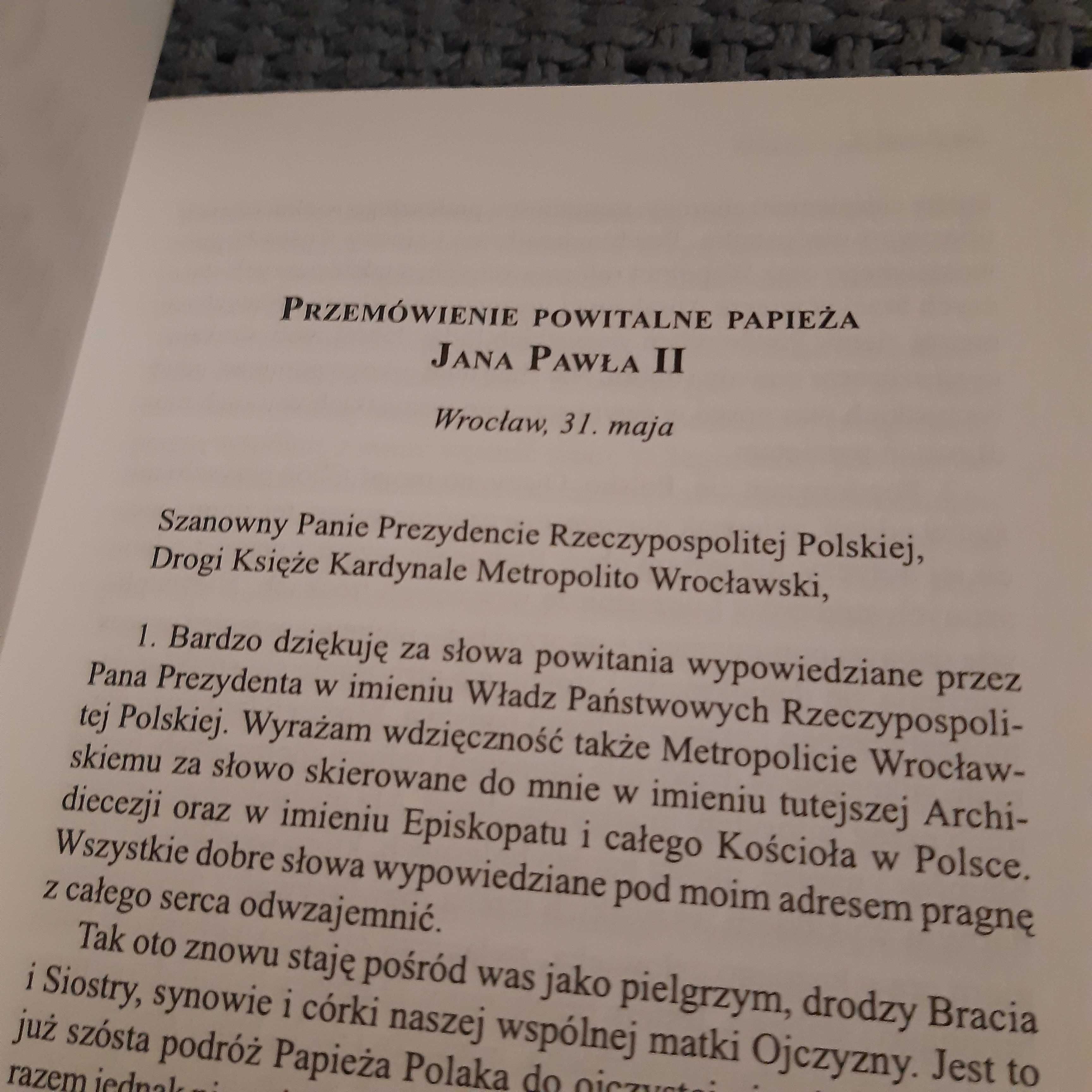 książka ,,Jan Paweł II''Homilie i przemówienia