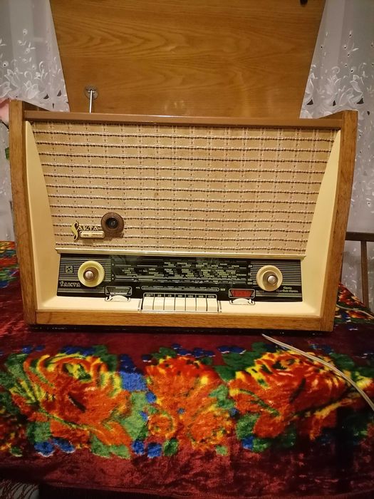 Радиола Sakta FM