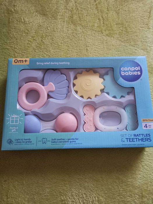 Zestaw grzechotek i gryzaków