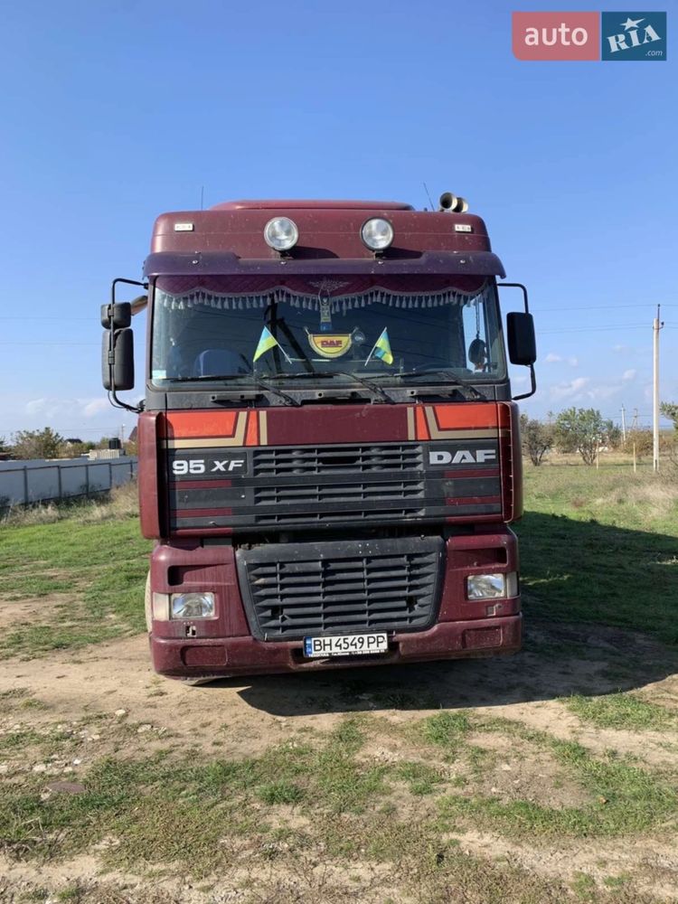 DAF 95XF + зерновоз (бортовий напівпричіп)