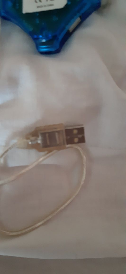 Компьютеры. USB HUB на 4 порта в отличном состоянии.Удобный,можно пост