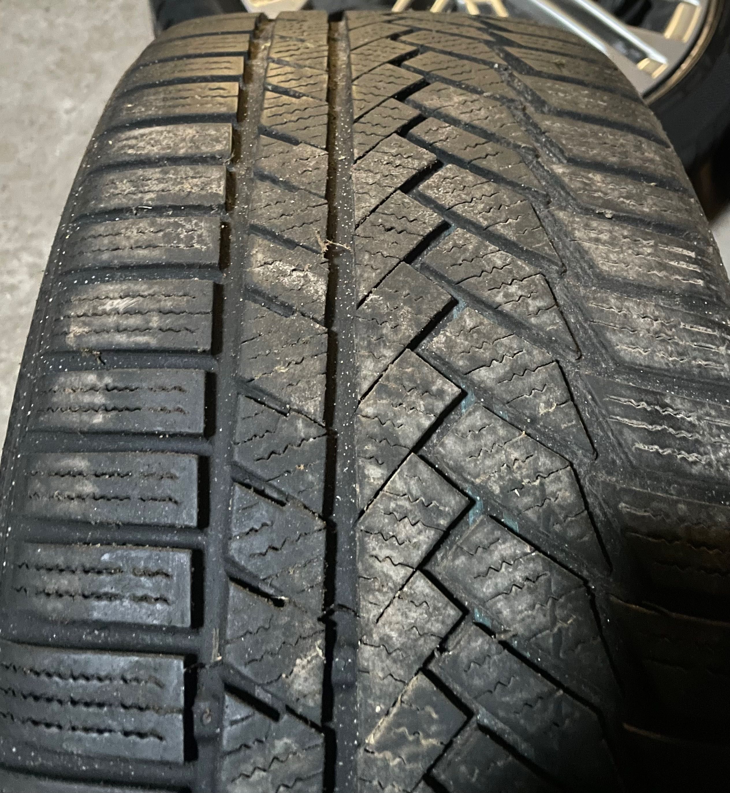 Audi A4 A5 B9 Koła z Oponami Zimowymi 245/40r18