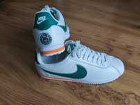 Nike CORTEZ stranger things limited 43 hawkins high school