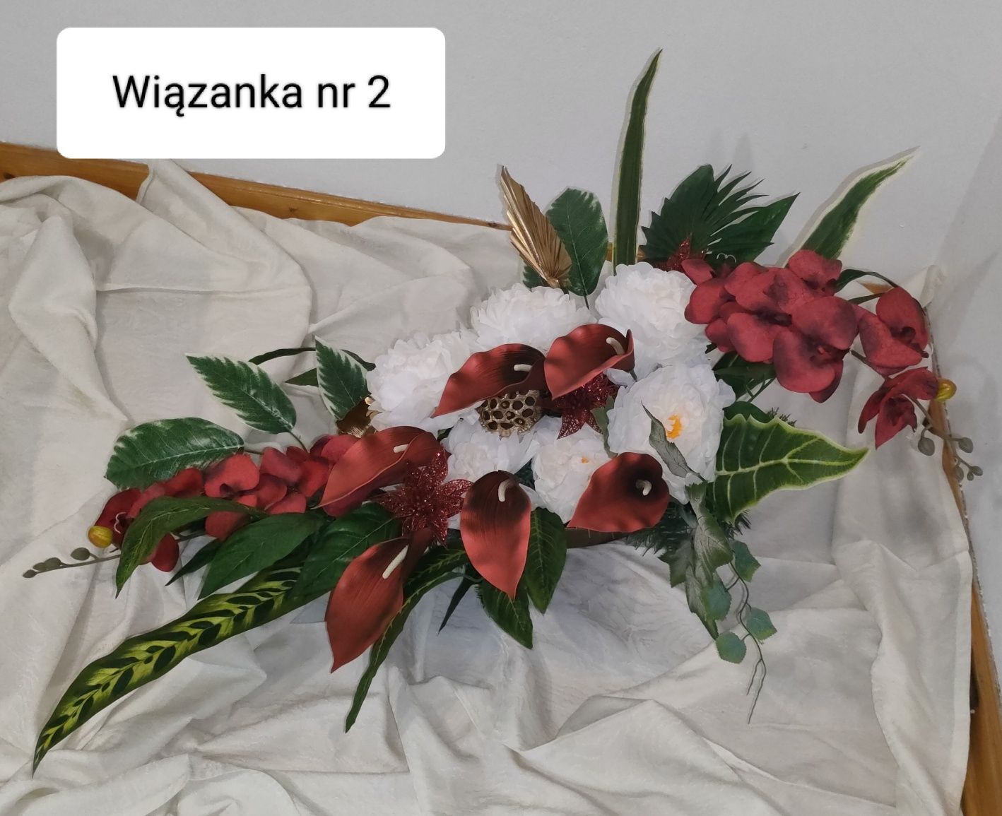 Wiązanka wieniec na grób ze sztucznych kwiatów RADOM nr 2