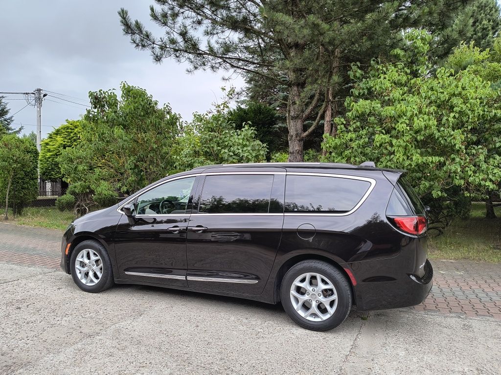 Chrysler Pacifica
