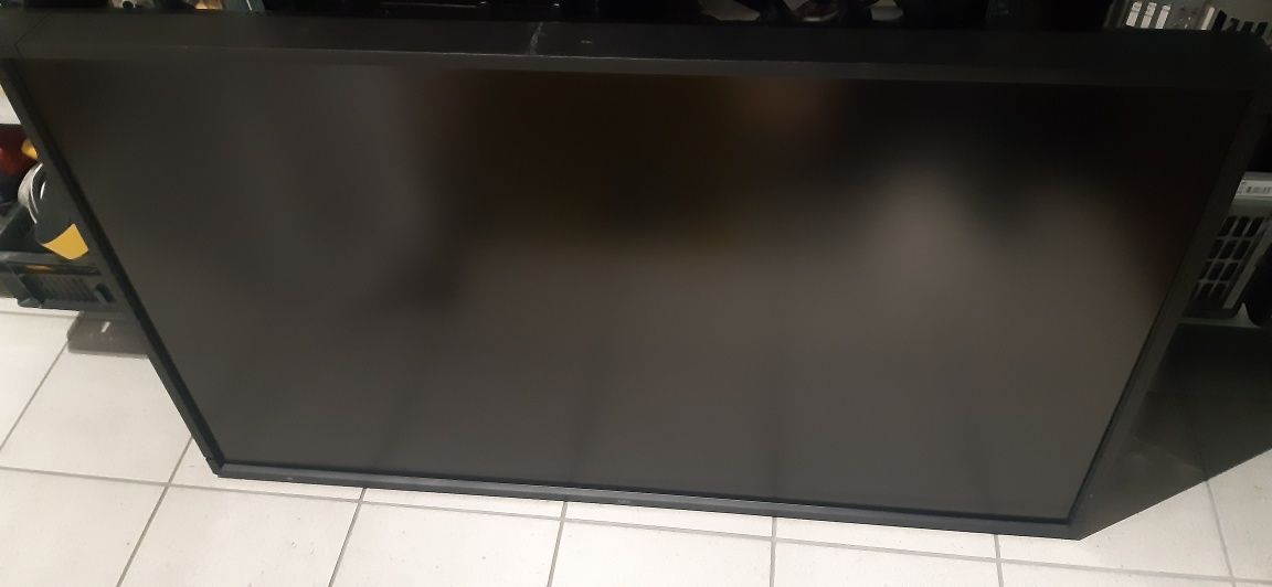 Telawizor-NEC MultiSync P551
