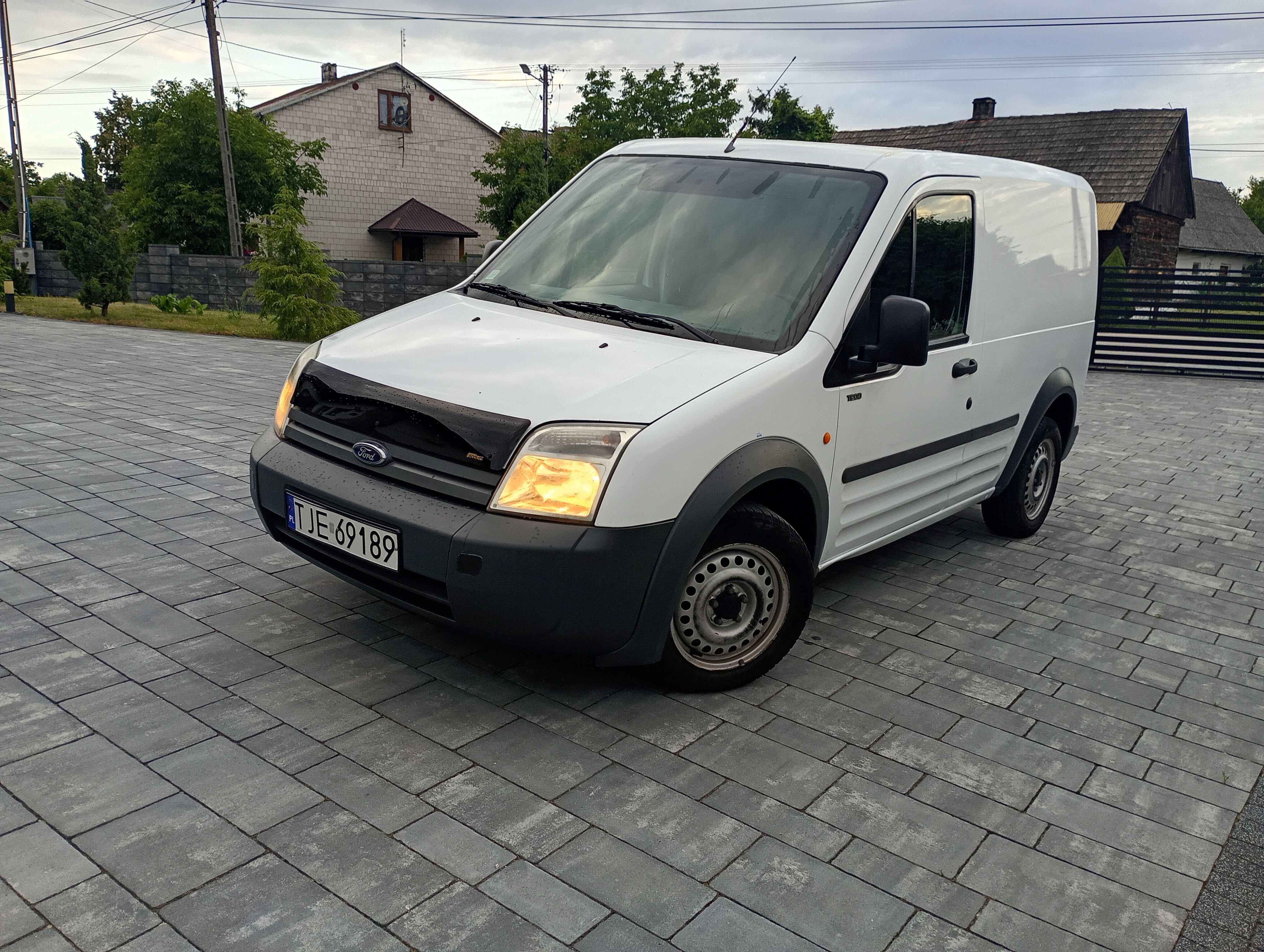Sprzedam Forda Connect BEZ KOROZJI z przebiegiem 142000 km