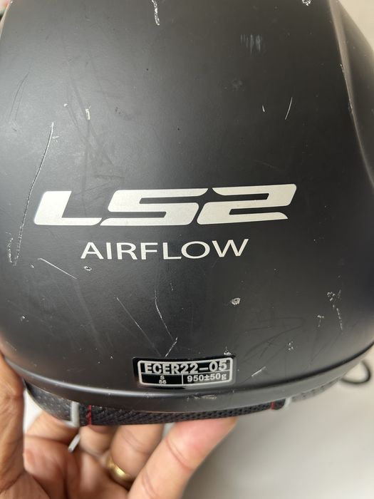 Dois capacetes de mota (usados) – venda em conjunto