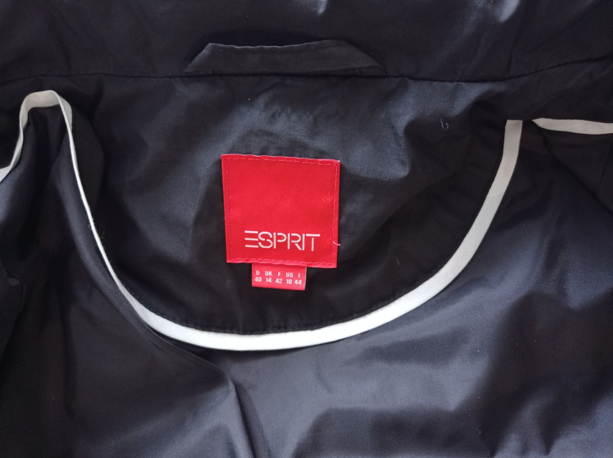 Пуховик Esprit, poзмір L