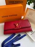 Portfel Louis Vuitton Capucines w kolorze czerwonym