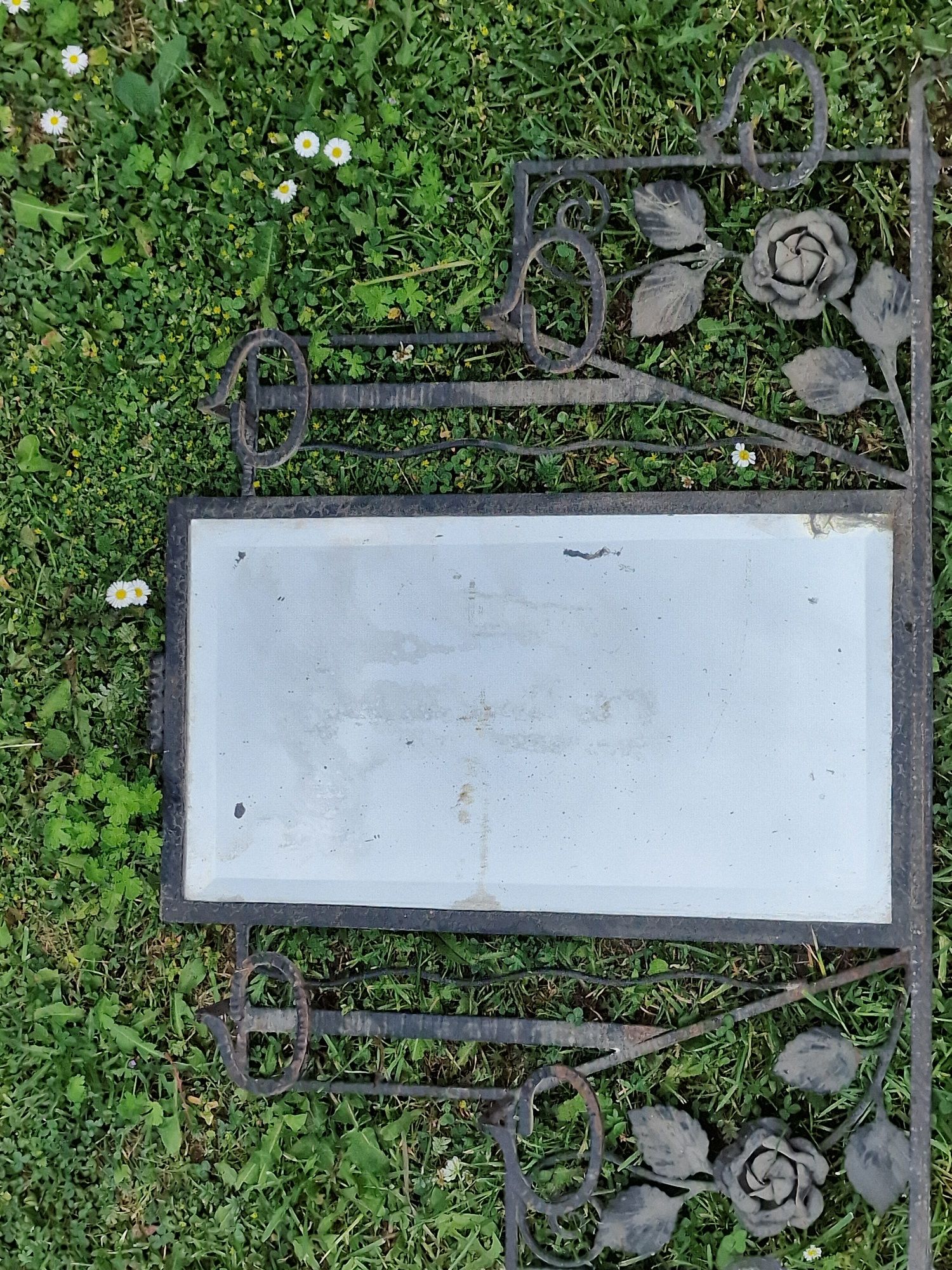 Lustro w stylu wiktoriańskim