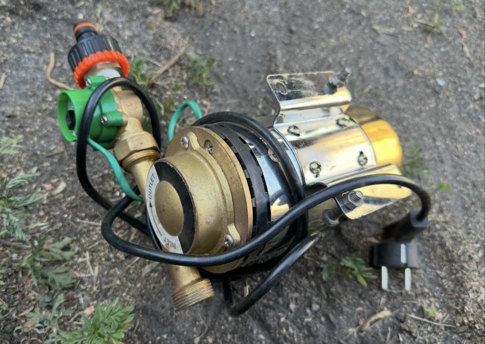 Продам поверхностный электронасос выхревой 15wbx-12