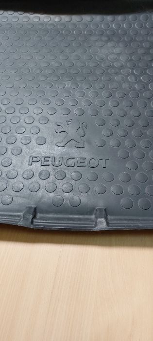 Cuba da mala peugeot 3008