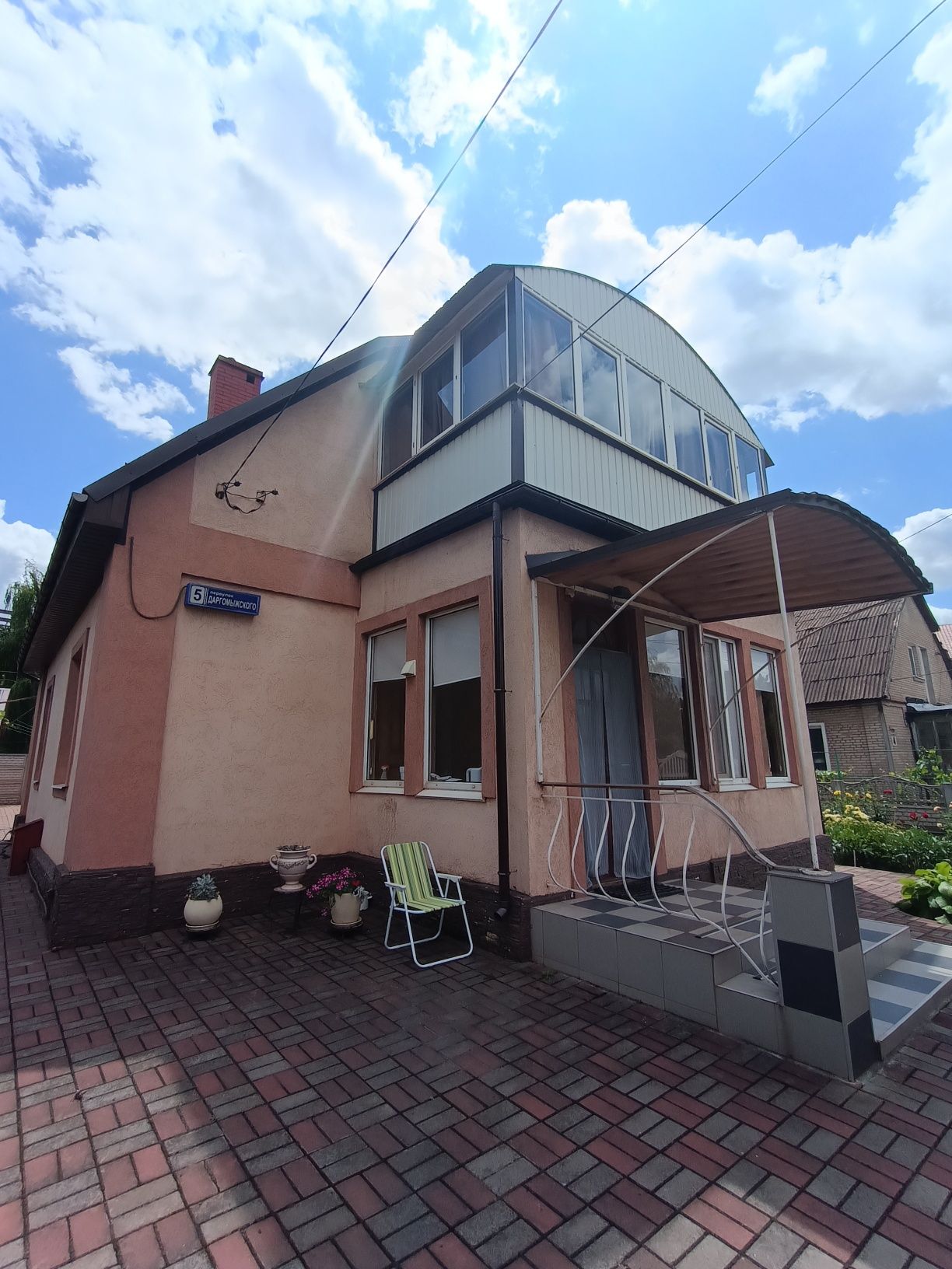 Будинок у провулку Козака Рога, р-н пл. Захисників України (Визволення