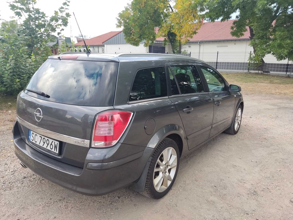 Opel Astra H 1,6 180KM 2009 kombi ,przebieg 239000
