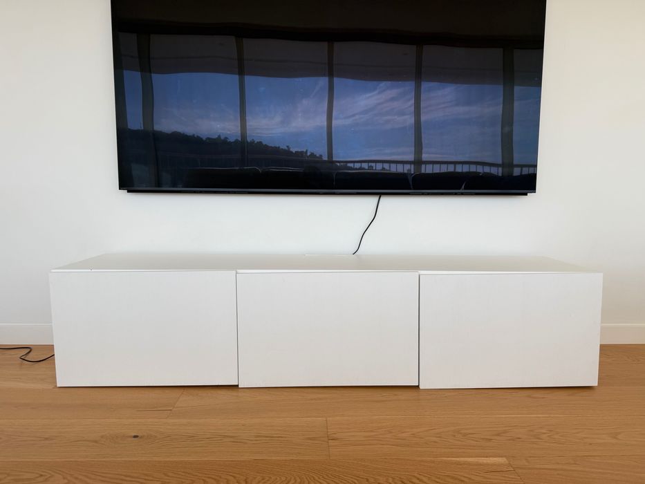 TV bench with doors