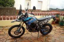 Voge Rally 300, com menos de 6000 km e extras