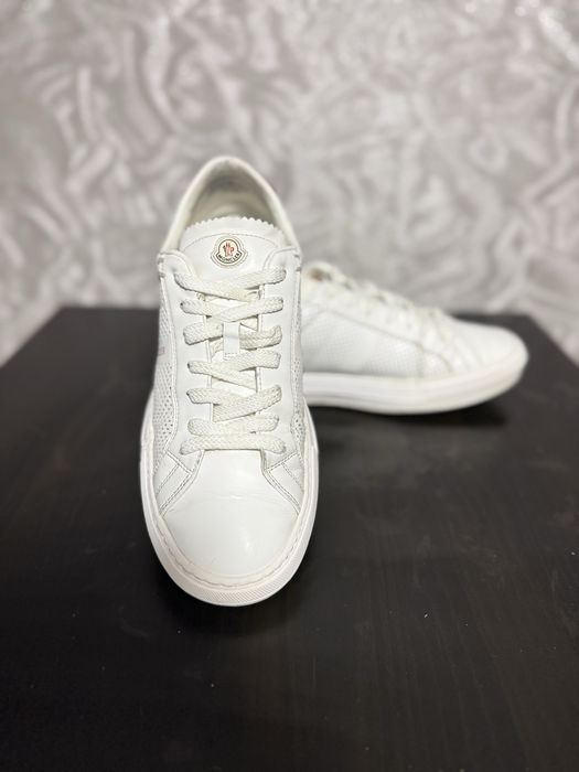 Продам мужские кроссовки moncler оригинал